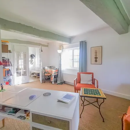 Belle Chaumière Avec Vue Panoramique Et Piscine *