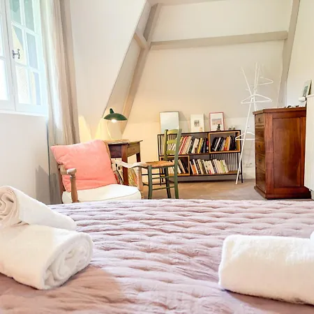 Villa Belle Chaumière Avec Vue Panoramique Et Piscine