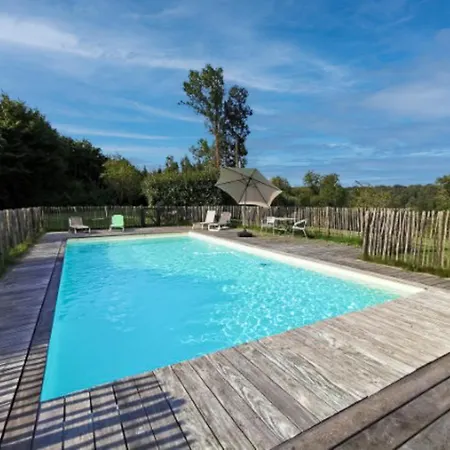 Belle Chaumière Avec Vue Panoramique Et Piscine Villa