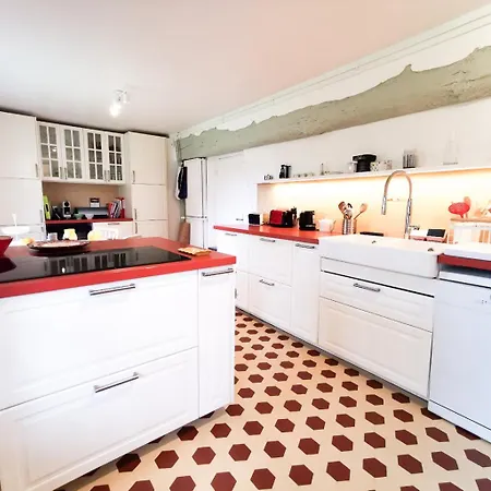 Belle Chaumière Avec Vue Panoramique Et Piscine Villa