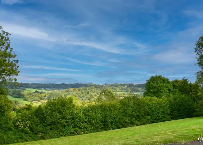 Belle Chaumiere Avec Vue Panoramique Et Piscine *