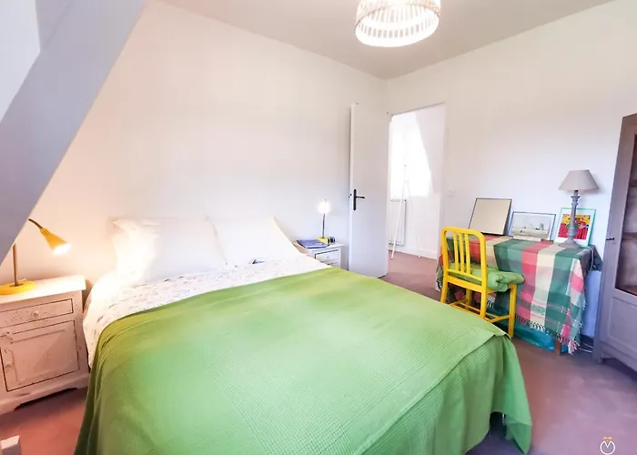 别墅 Belle Chaumiere Avec Vue Panoramique Et Piscine