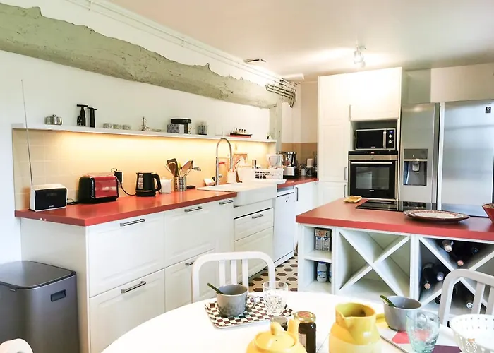 Belle Chaumiere Avec Vue Panoramique Et Piscine