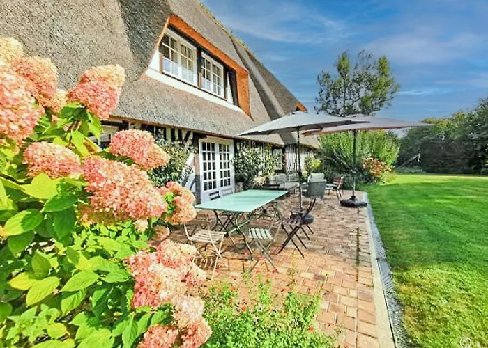 Belle Chaumiere Avec Vue Panoramique Et Piscine 别墅 *